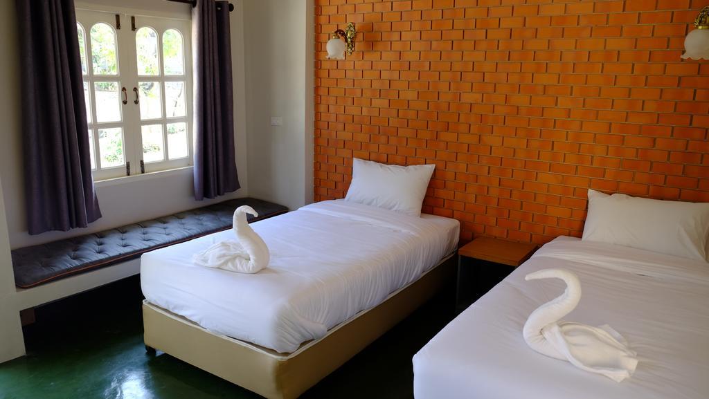 Wangpla Villa Resort Nakhon Sawan Rom bilde