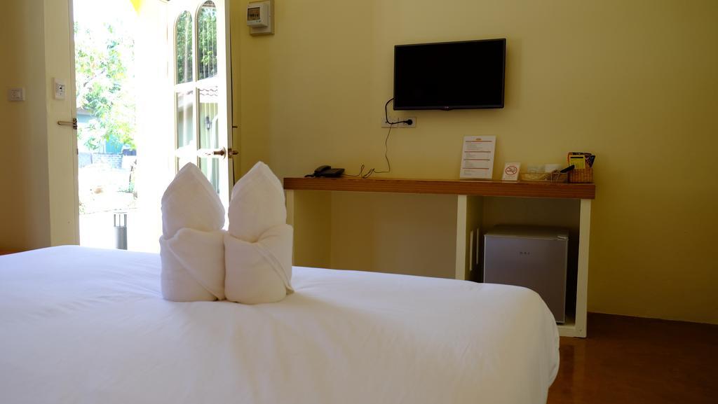 Wangpla Villa Resort Nakhon Sawan Rom bilde