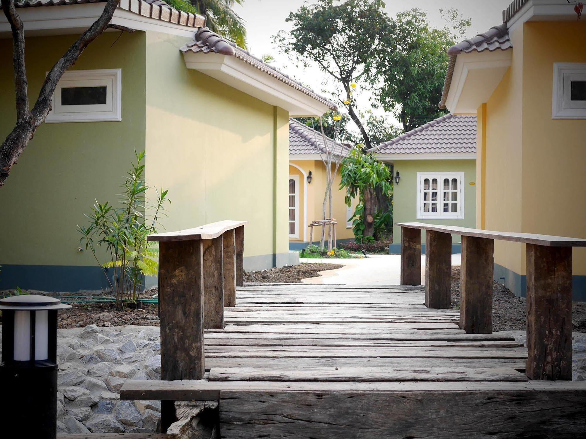 Wangpla Villa Resort Nakhon Sawan Eksteriør bilde