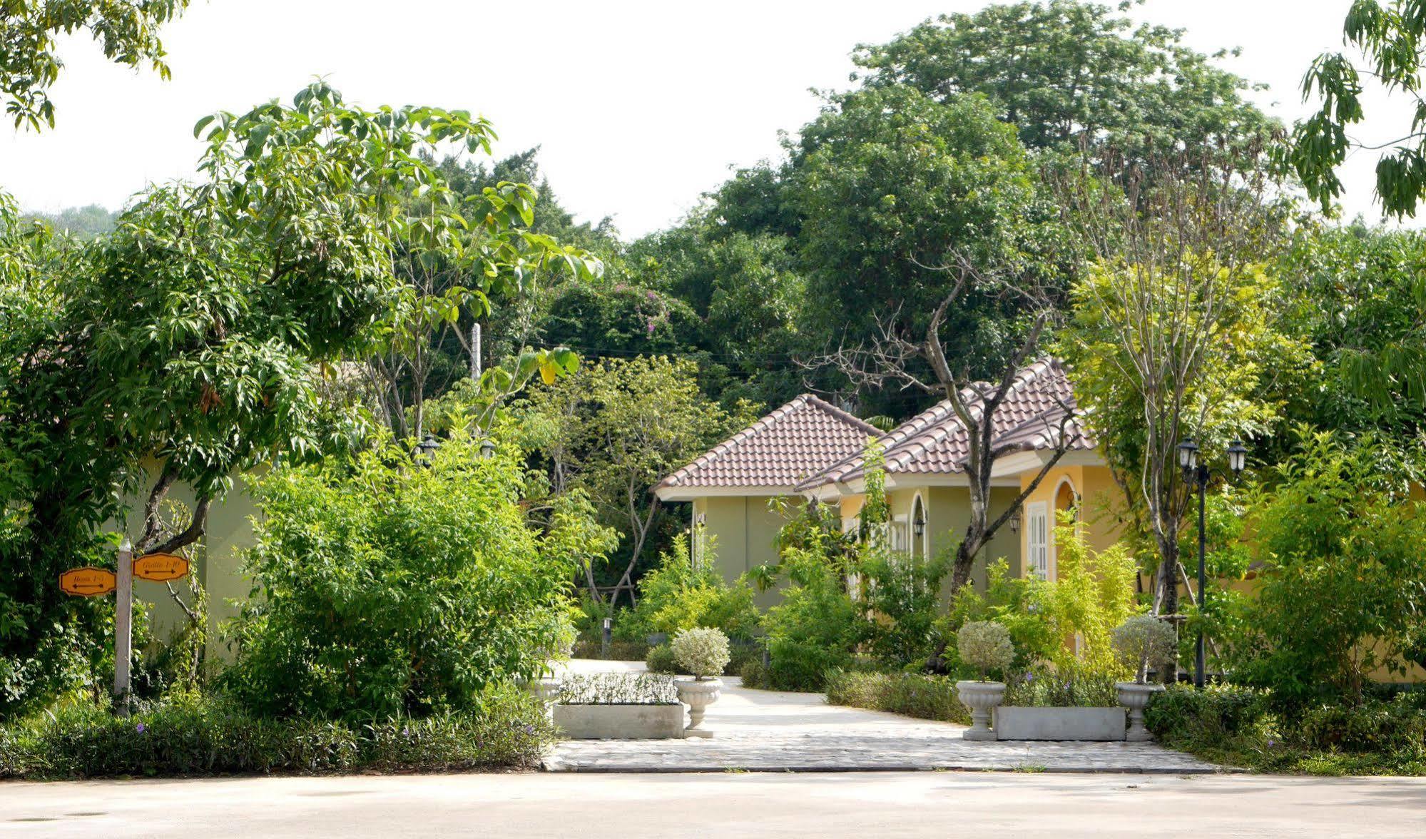 Wangpla Villa Resort Nakhon Sawan Eksteriør bilde