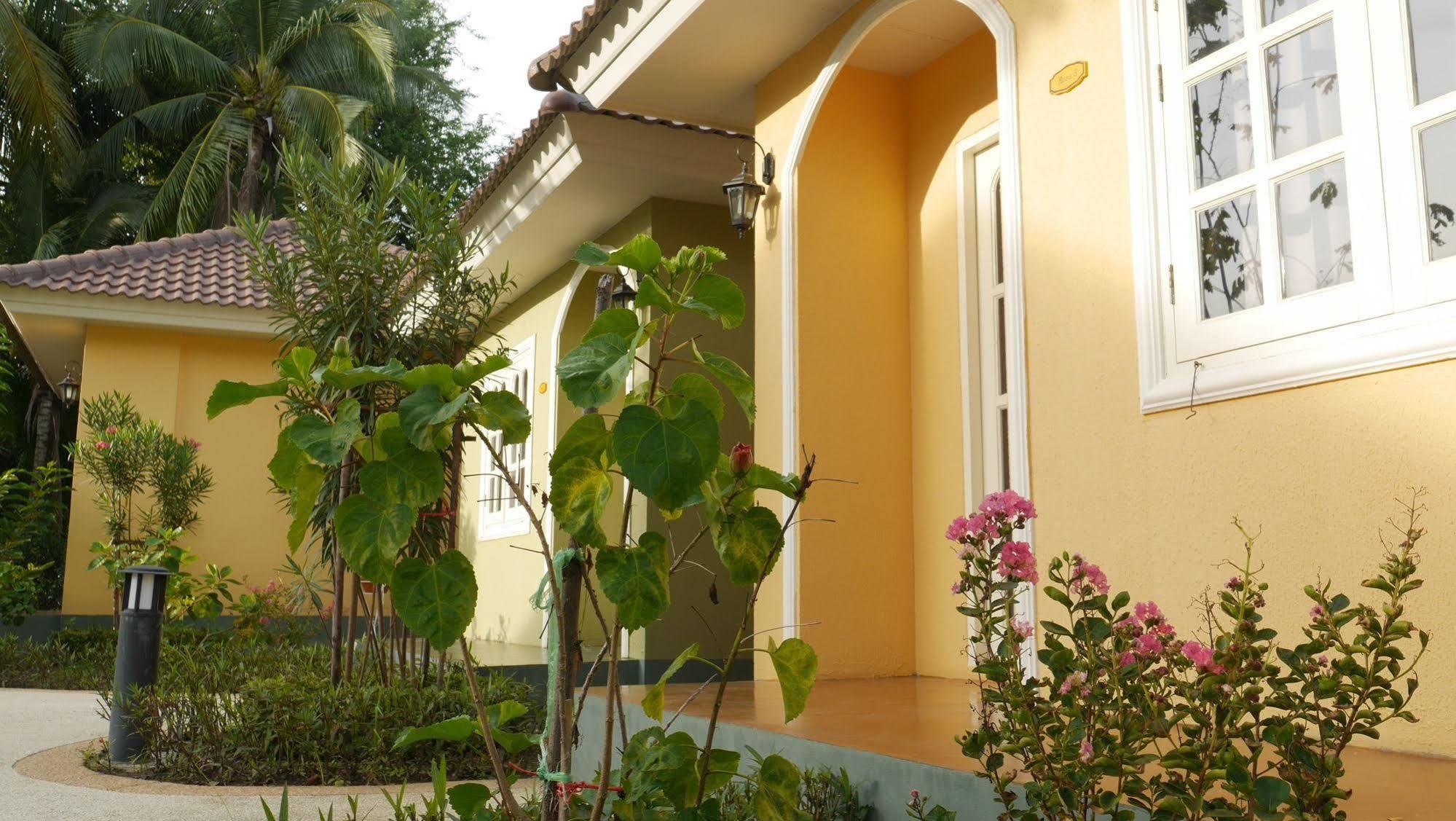 Wangpla Villa Resort Nakhon Sawan Eksteriør bilde